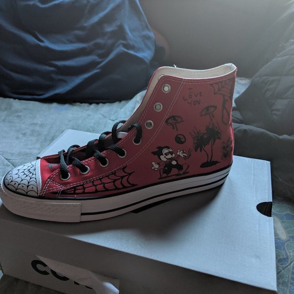 sean pablo pink converse